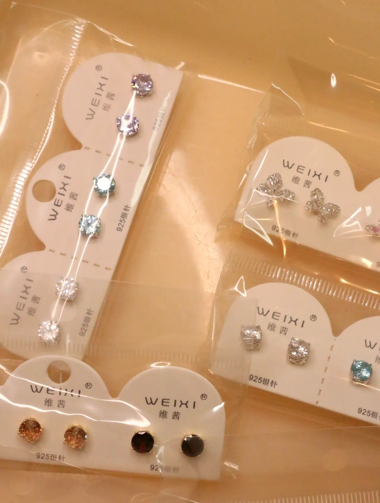 Lote de pendientes de botón de colores al por mayor — lote de pendientes para mujer, detalle · Lola y Sol (0017)