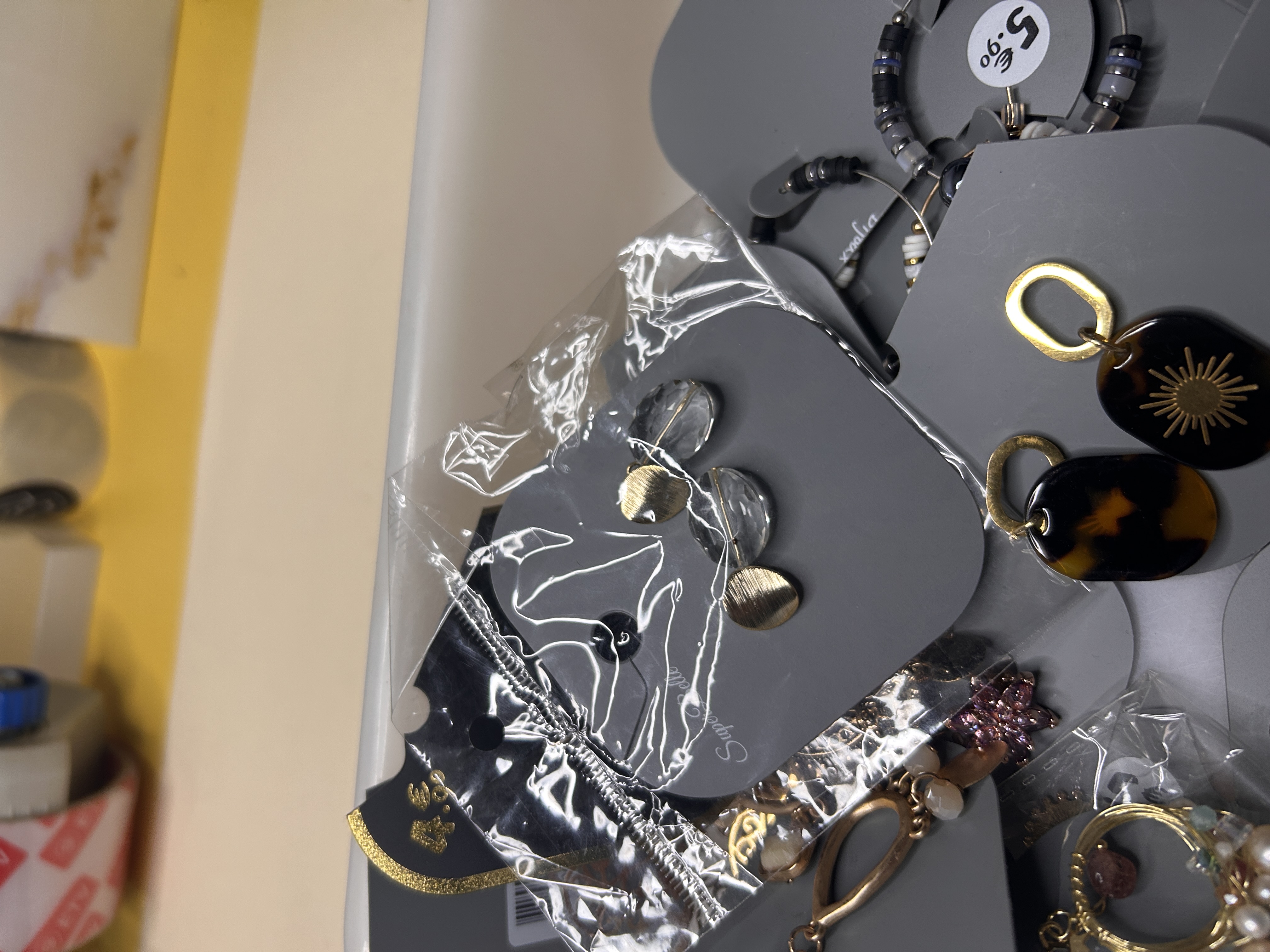 Lote de Pendientes Variados Destock — lote de pendientes para mujer, detalle · Lola y Sol (93-BOBH)