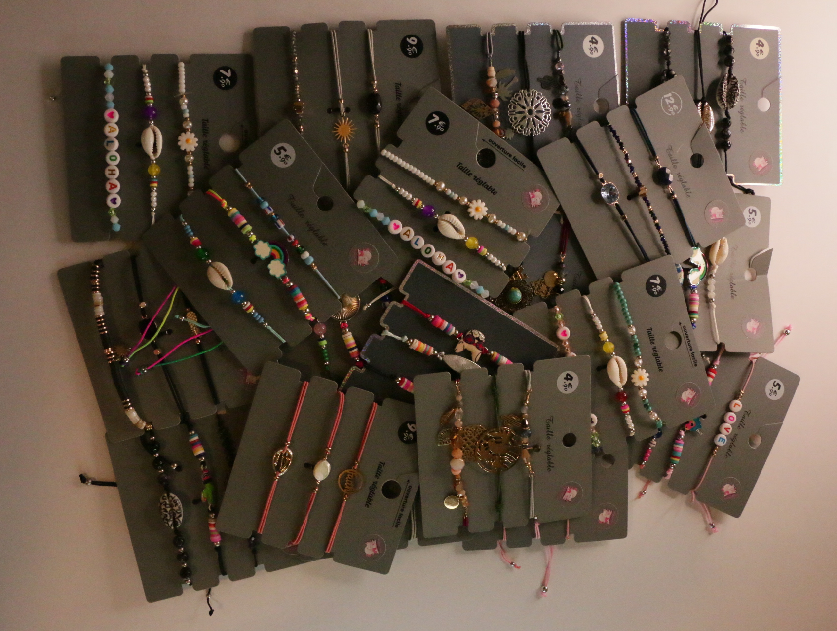 Vista de conjunto del lote de pulseras boho variadas — lote de bisutería para mujer, vista principal · Lola y Sol (LT053)